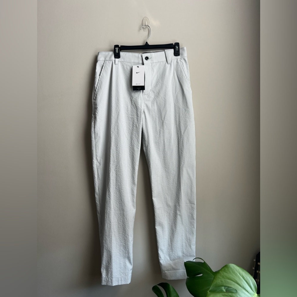 Nike Dri-FIT UV Gray Stripe Seersucker Golf Chino Pants